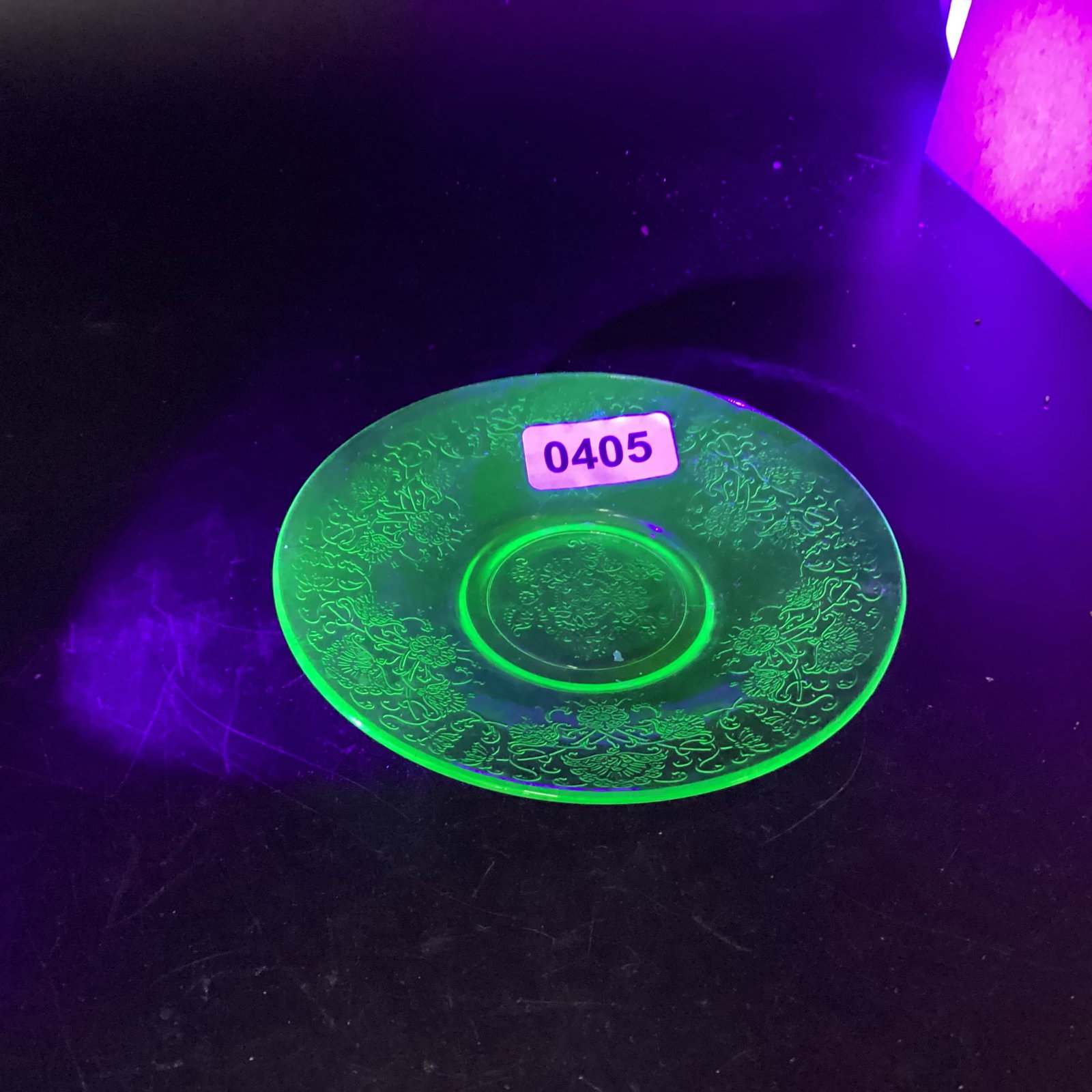 DEPRESSION FLORENTINE NO. 2 GREEN SAUCER URANIUM GLASS: GOOD SHAPE