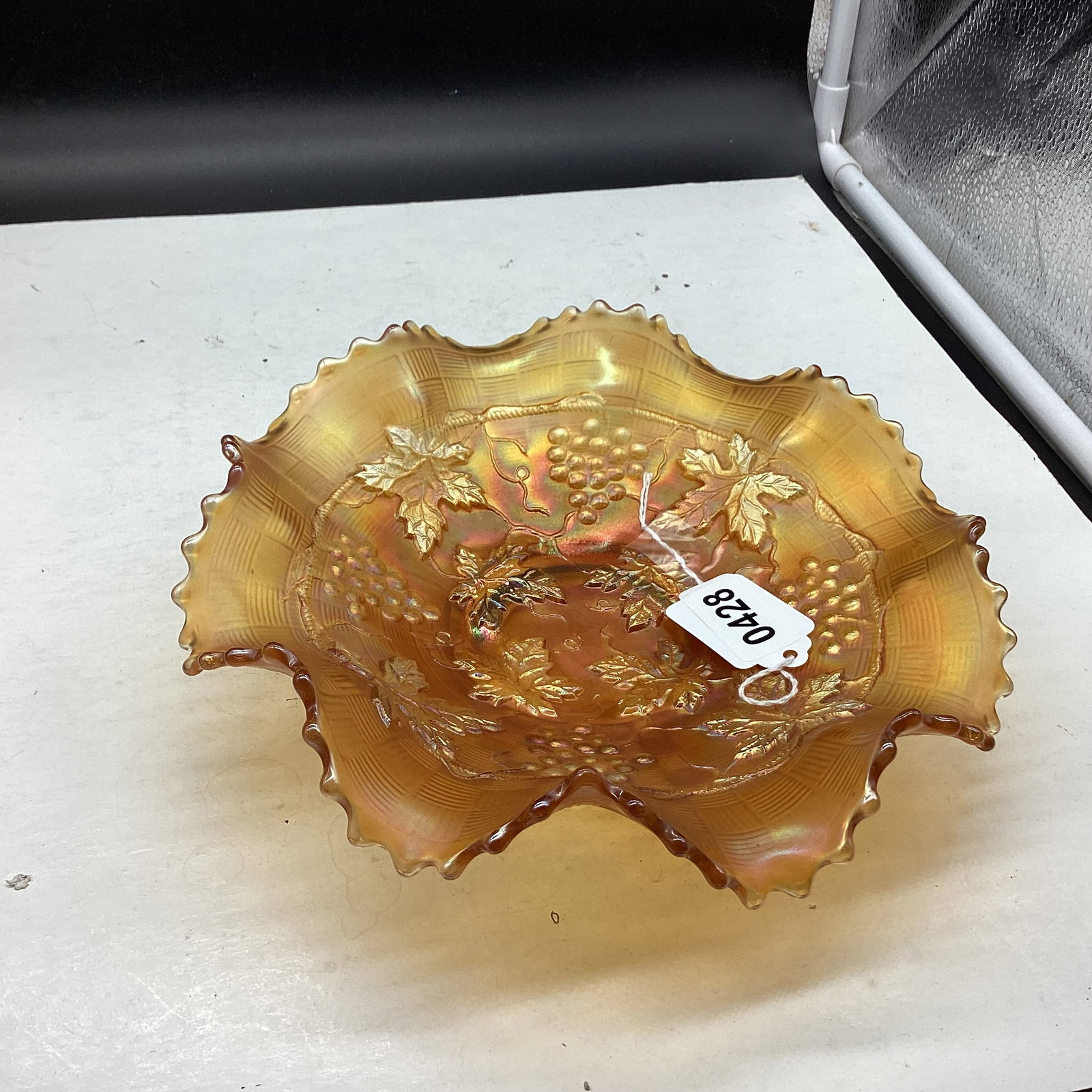 FENTON GRAPE & CABLE MARIGOLD BOWL: 8 1/2" WIDE GOOD SHAPE