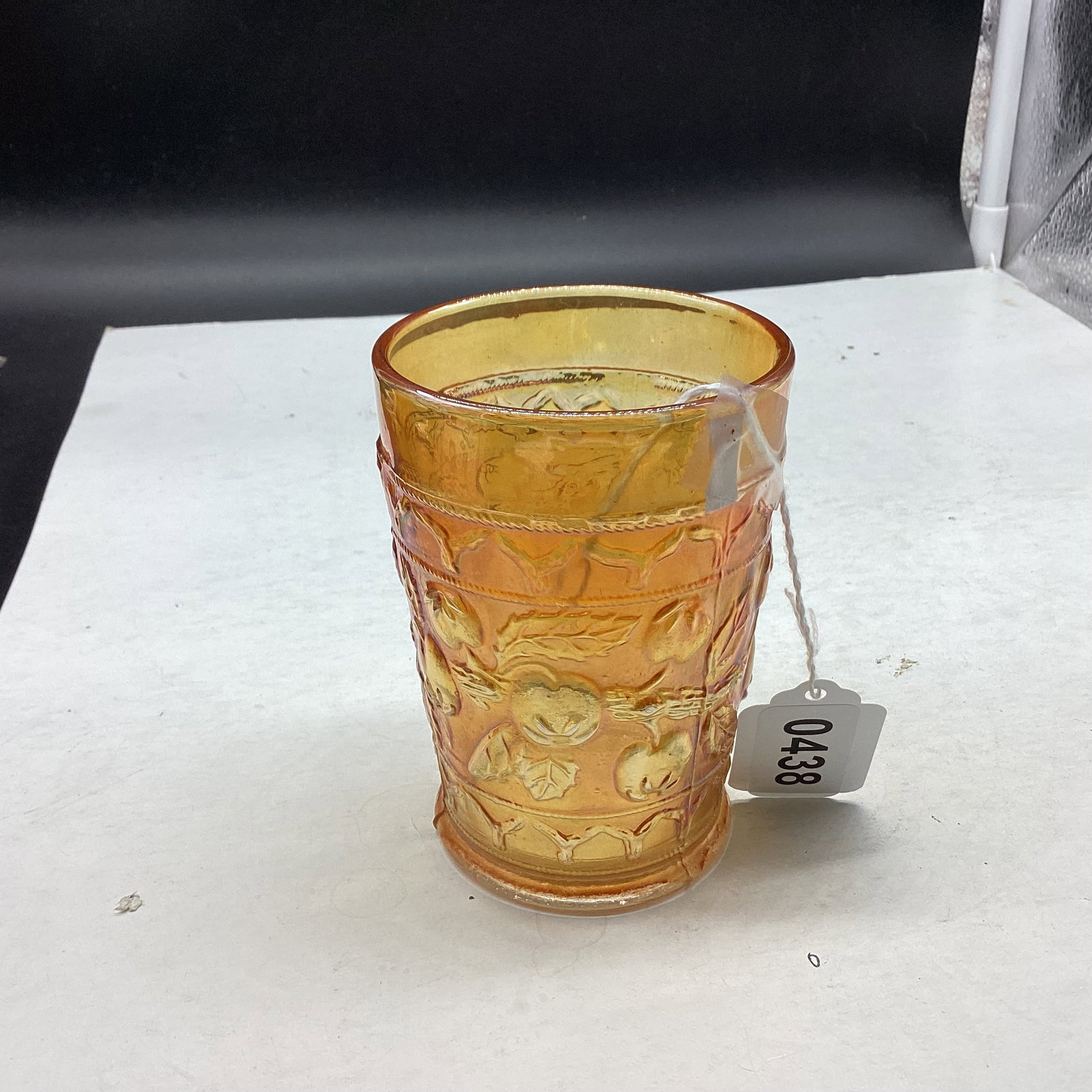 FENTON APPLE TREE CARNIVAL TUMBLER: 4" TALL GOOD SHAPE