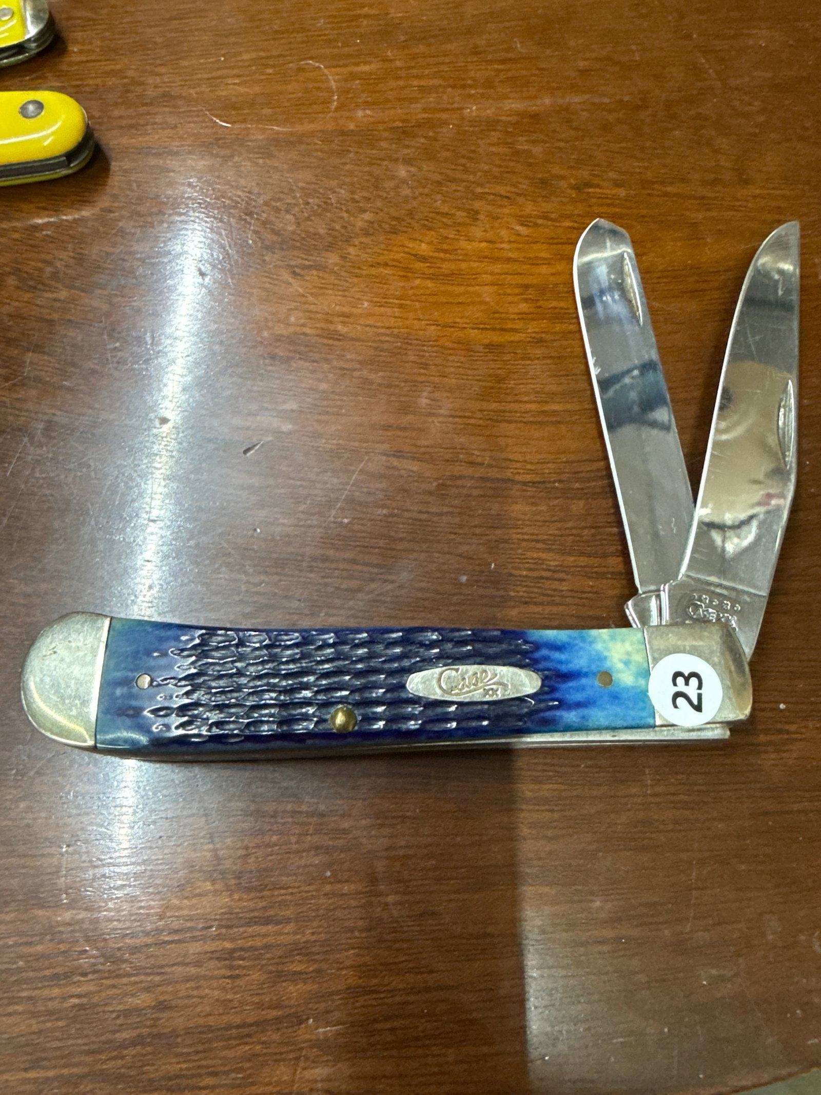 Case xx 2000 trapper blue bone handles: Has some slight use