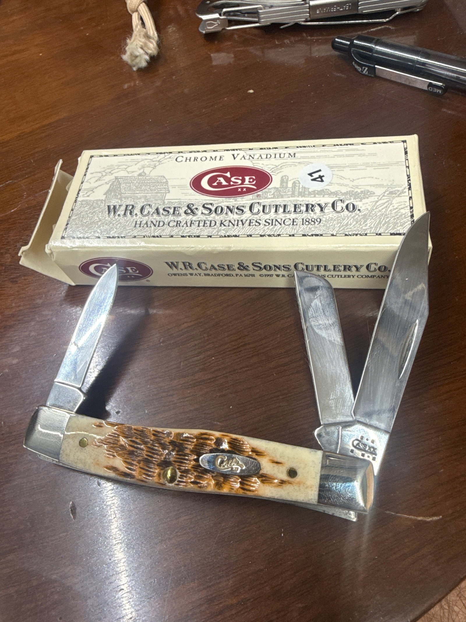 Case 2003 amber bone 32 stockman nos: Great never used or carried