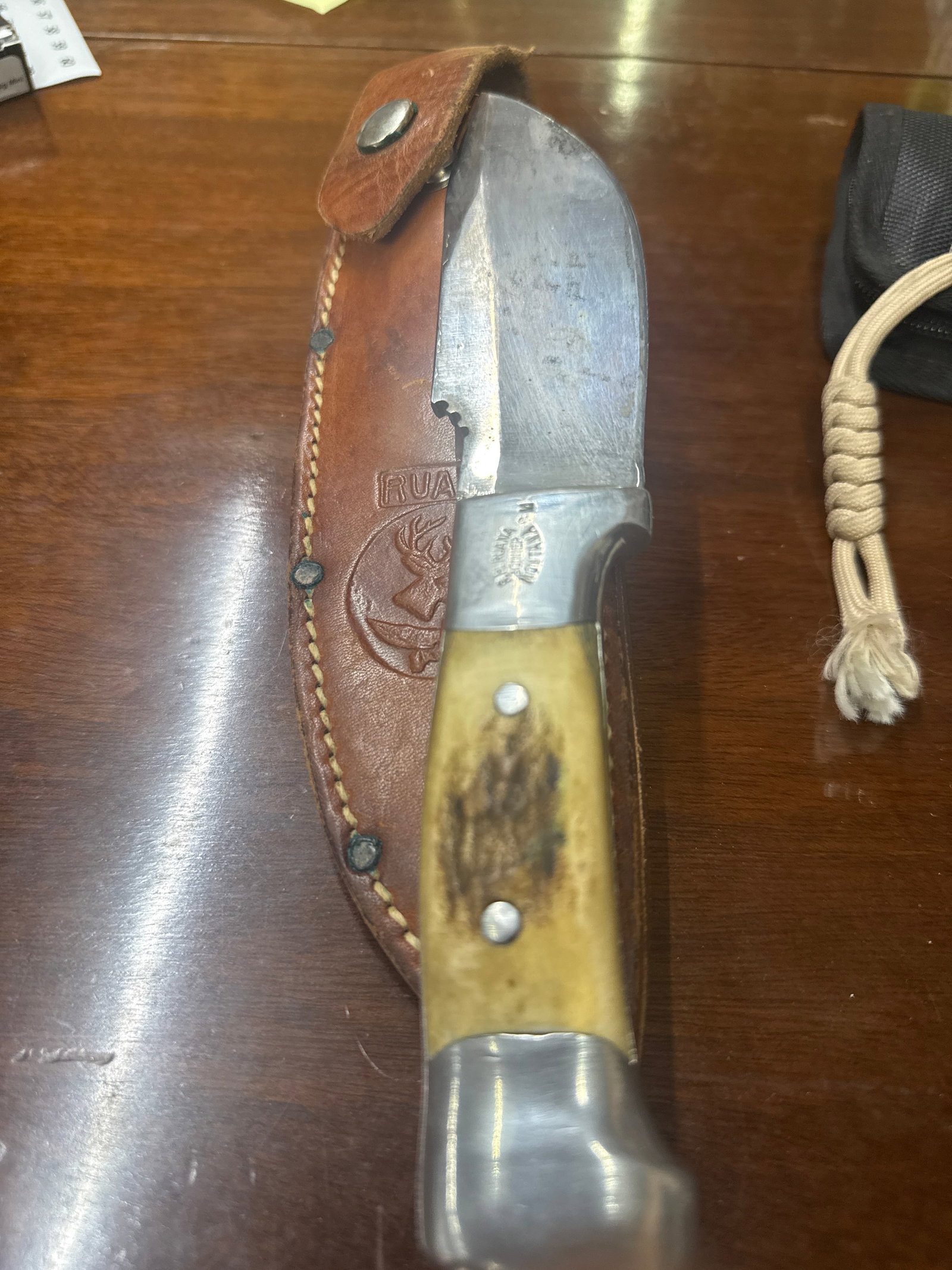 Super rare rh runa fixed blade stag bonner Montana one of the older ones: Super rare has some slight use these are high quality and hard to find