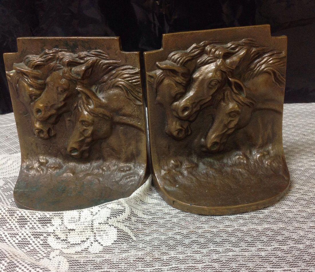 Drucklieb 3 Horse head bookends (1 of 3)