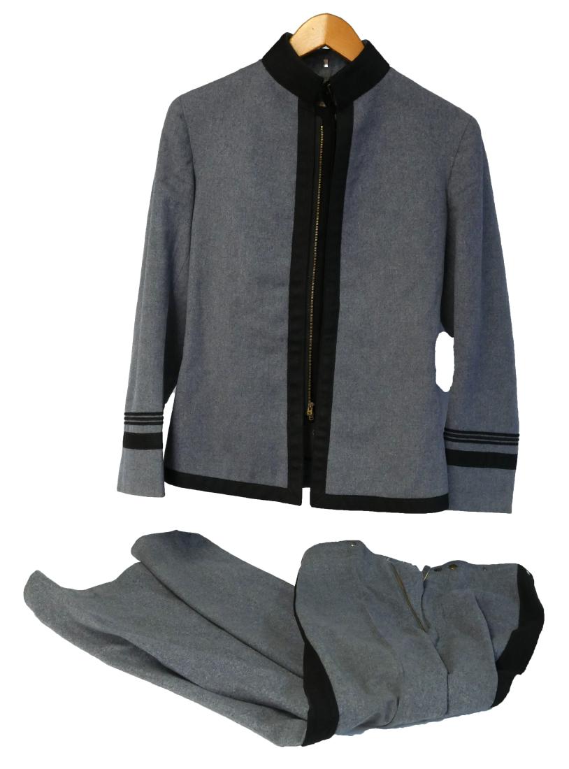 WEST POINT Military Cadet Parade Jacket: Westpoint USMA Cadet dress uniform coat. Outer sleeve length is 25 1/2Ã¢â‚¬Â. Measures 16Ã¢â‚¬Â across the back between the sleeve seams.