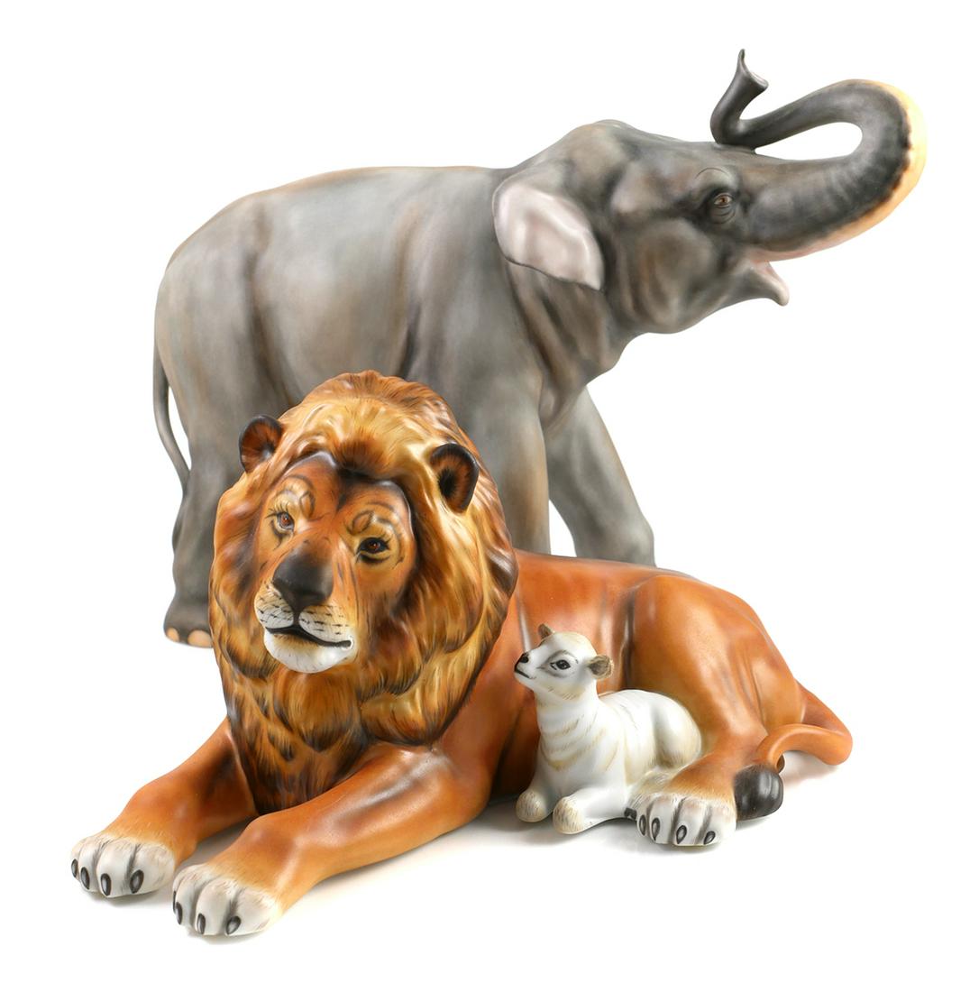 HEREND Lion & Lamb Elephant Figurine: 2002 Herend Kingdom Classic lion with lamb & 2001 Herend Guild Smithsonian Institution Asian elephant with trunk up, numbered 639/650. Both figurines are hand painted fine porcelain. Excellent conditi