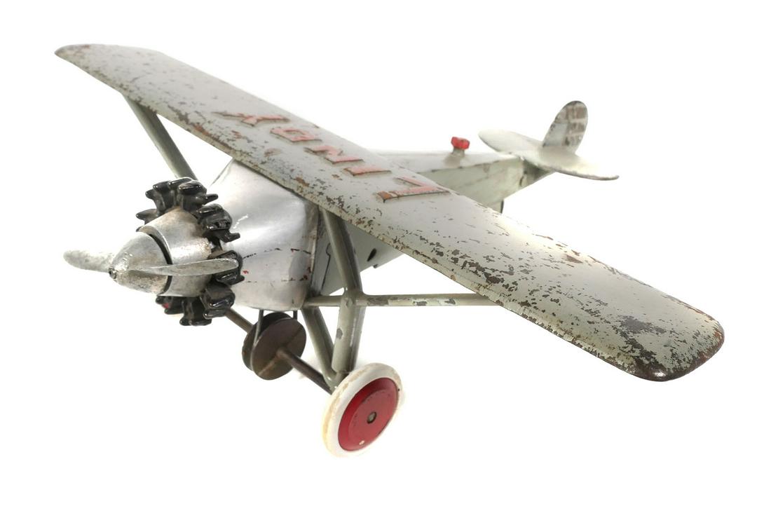 HUBLEY Cast Iron Spirit of St Louis LINDY Airplane: Hubley cast iron "LINDY" toy plane. 13 1/4" wingspan x 11 1/2" long. Tail is marked NX211 RYAN NYP. The Spirit of St. Louis (formally the Ryan NYP, registration: N-X-211) is the custom-built, single e