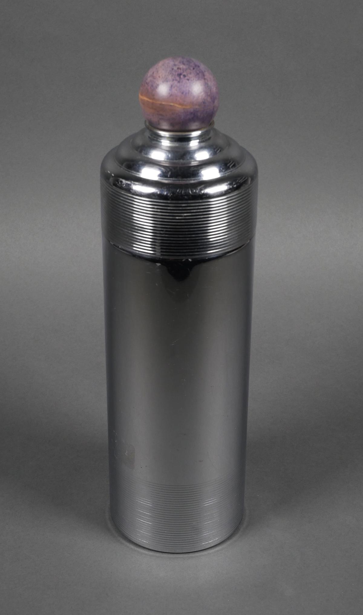 CHASE BLUE MOON Art Deco Cocktail Shaker: Chase Art Deco BLUE MOON Cocktail Shaker with bakelite ball top. Designed by Howard F. Reichenbach marked CHASE.This model was produced from 1935-1941.The shot measure ball top was only made for one y