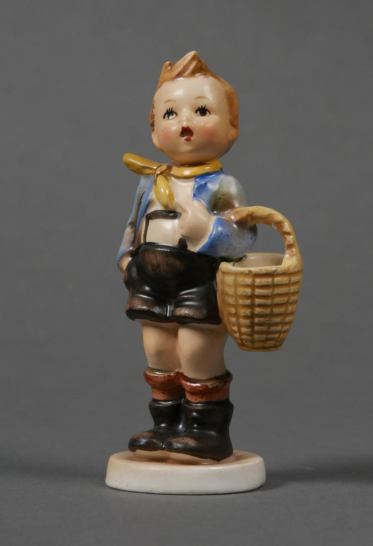 Rare Hummel VILLAGE BOY 51 TMK1 (1 of 3)