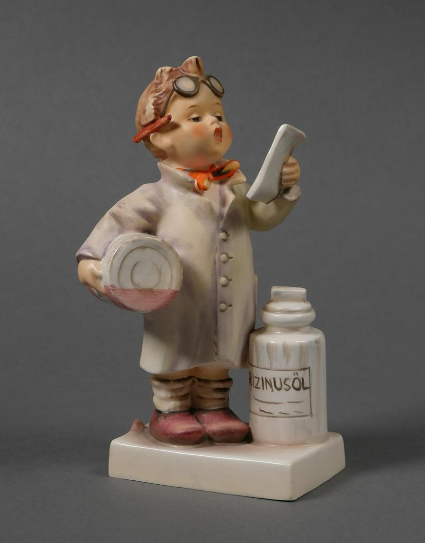 Hummel LITTLE PHARMACIST 322 TMK3 German (1 of 3)