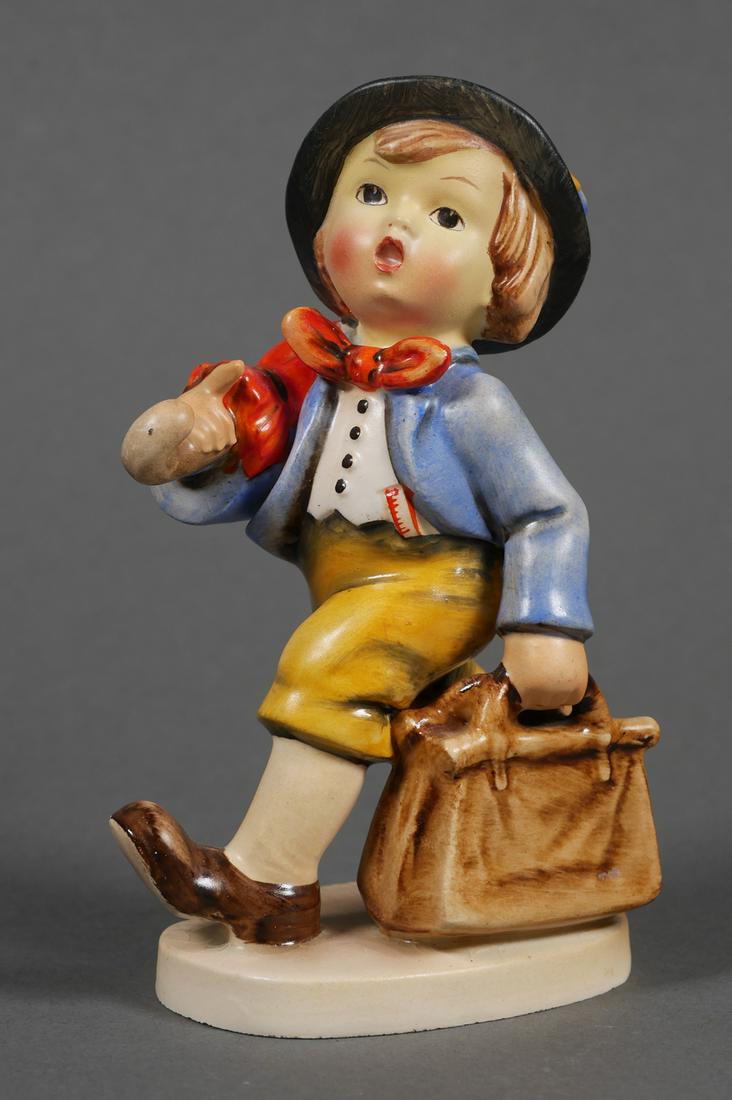 INTERNATIONAL Hummel SWEDISH MERRY WANDERER (1 of 3)