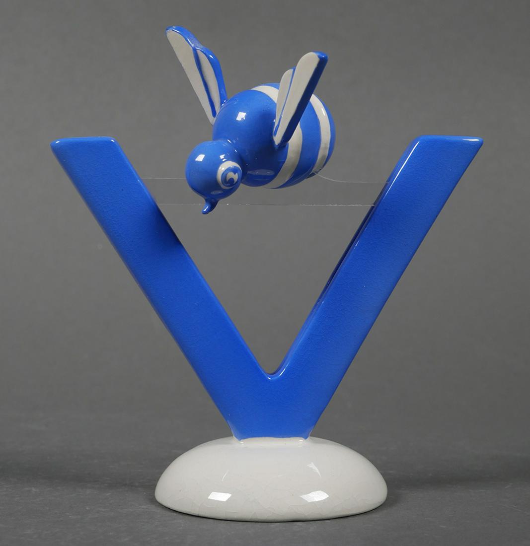 Hummel FLYING FULL BEE Display WZ1 TMK2 (1 of 3)