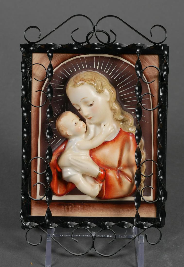 Hummel MADONNA Wall Plaque 222 TMK2 (1 of 3)