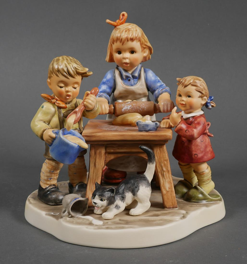 Large Hummel BAKER'S DELIGHT 2162 TMK8 (1 of 4)