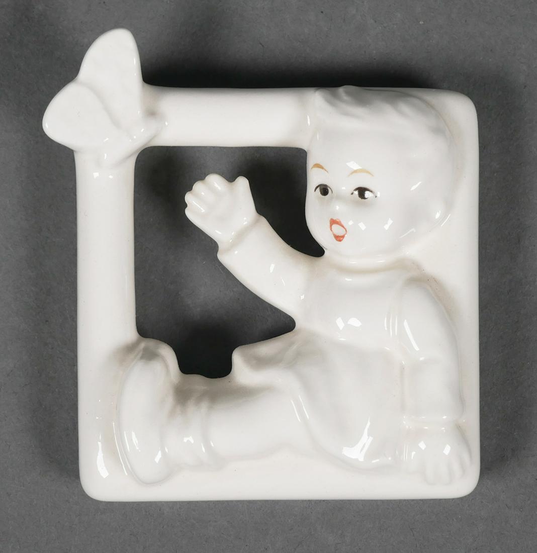 Hummel FLITTING BUTTERFLY PLAQUE 139 TMK7 (1 of 2)