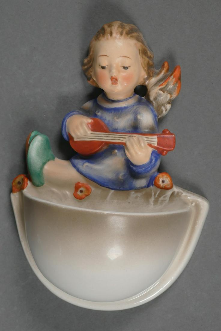 Hummel ANGEL JOYOUS NEWS w/ LUTE 241 TMK2 (1 of 2)