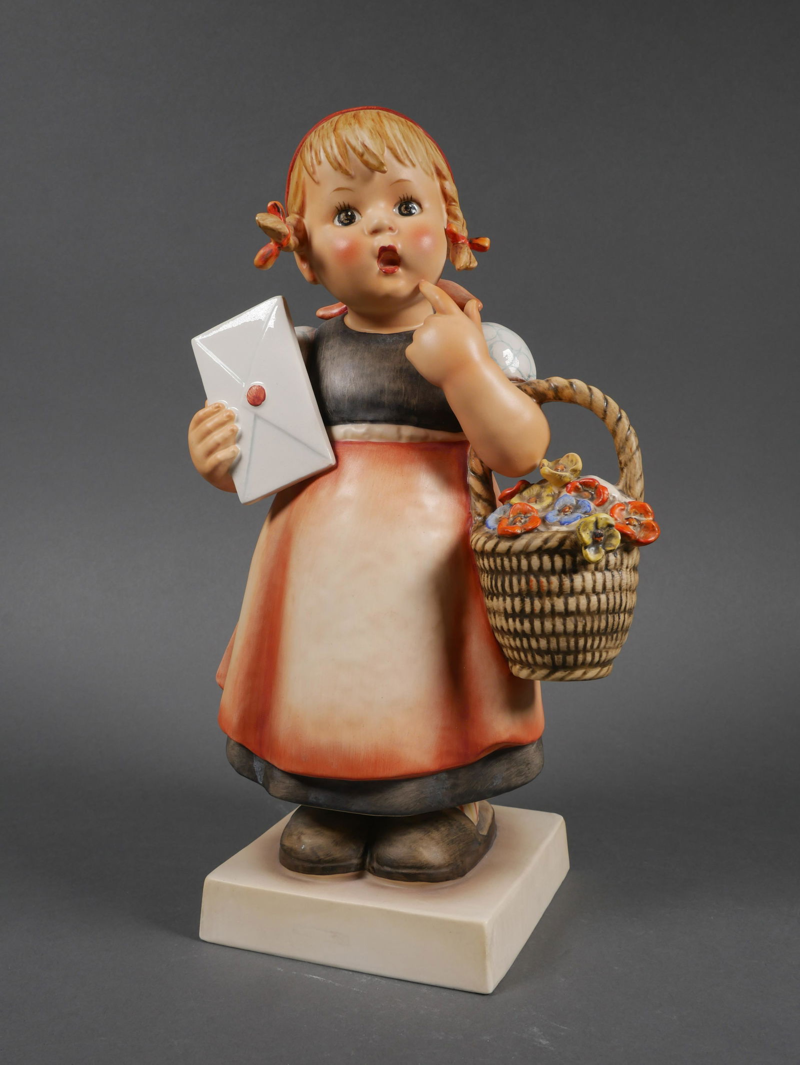 Large Hummel MEDITATION 13/V TMK3 (1 of 4)