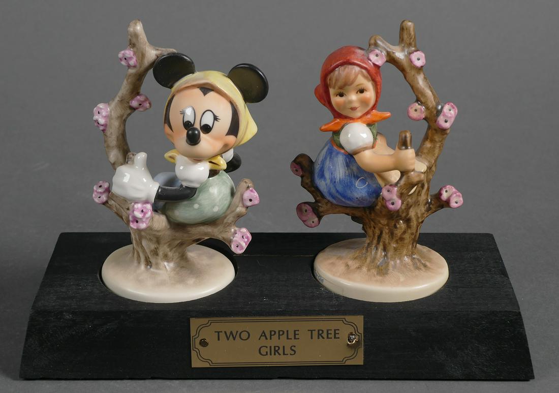 Disney Hummel TWO APPLE TREE GIRLS 141 TMK6 (1 of 3)