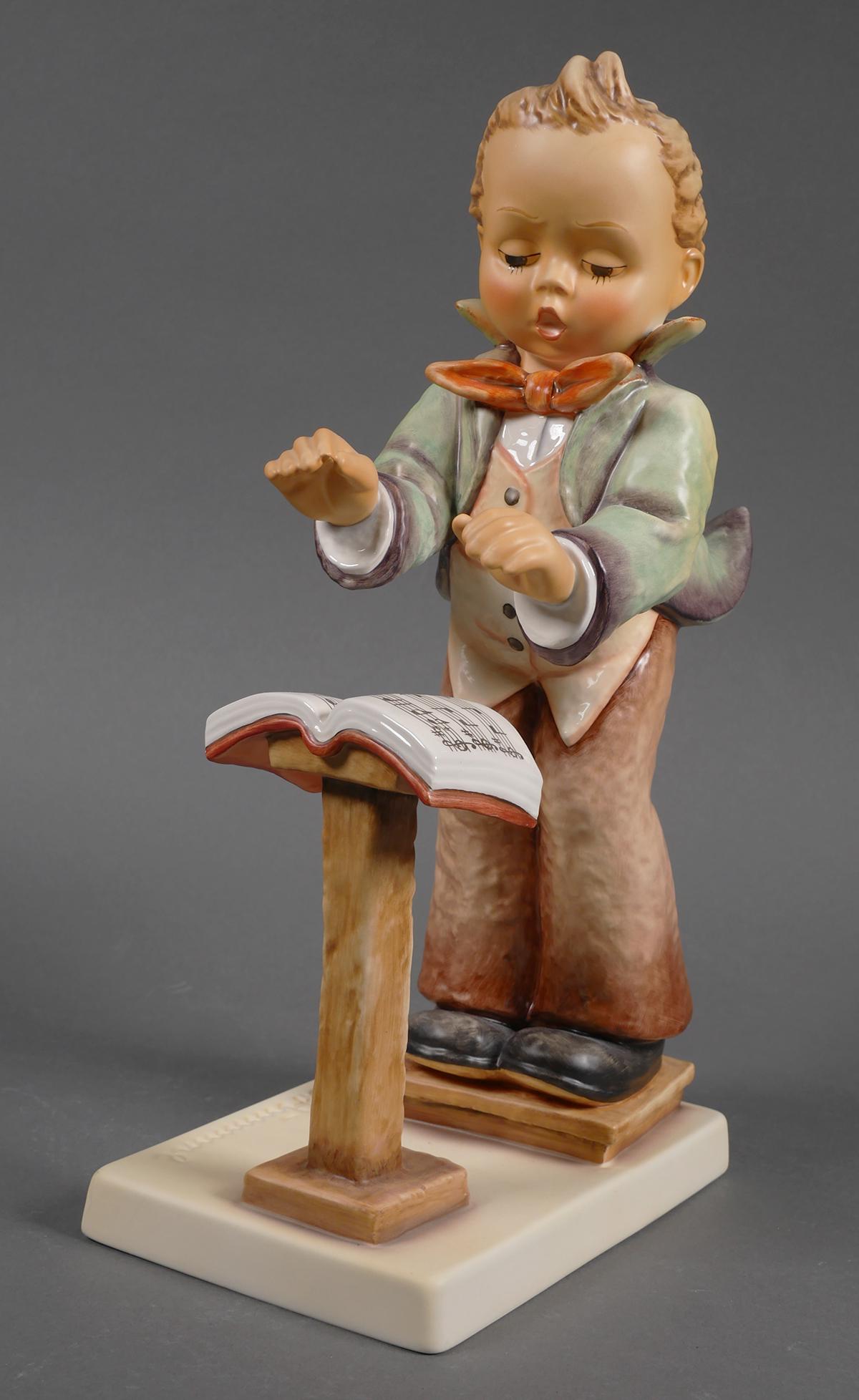 Large Hummel BAND LEADER 129 TMK8 (1 of 4)