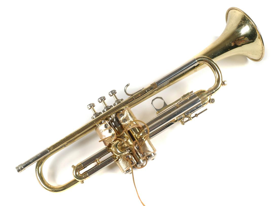 Vintage Martin Handcraft Imperial Trumpet: Buddy Verdi's personal Martin trumpet. Serial # 130207 (circa 1939). No breaks or cracks in the seams. Valves work but are sticky, Tubes have some small dents. Overall wear from use to finish with som