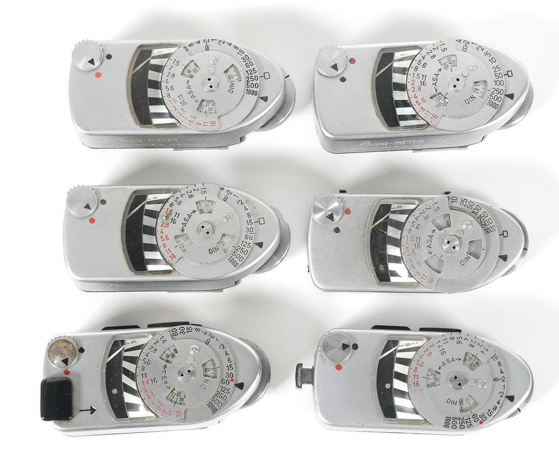 (6) Vintage Leica Leitz Light Meters MC MR: Six Leica chrome light meter accessories. (4) MC meters and (2) MR meters. Made in Germany. Untested, meters may require batteries or parts. Please see our other auction listings for more vintage came