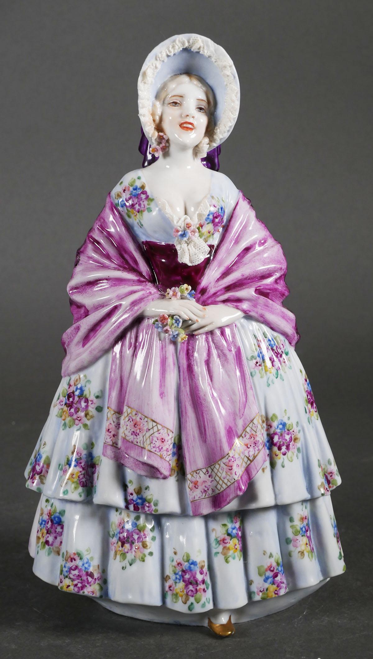 Luigi Fabris Porcelain Double Faced Figurine: Luigi Fabris Capodimonte style Italian porcelain two faced figurine. Figurine depicts a young and old woman. Signed on bottom "L Fabris 263". Sculpture measures approx. 9" tall x 5" wide. This item wi