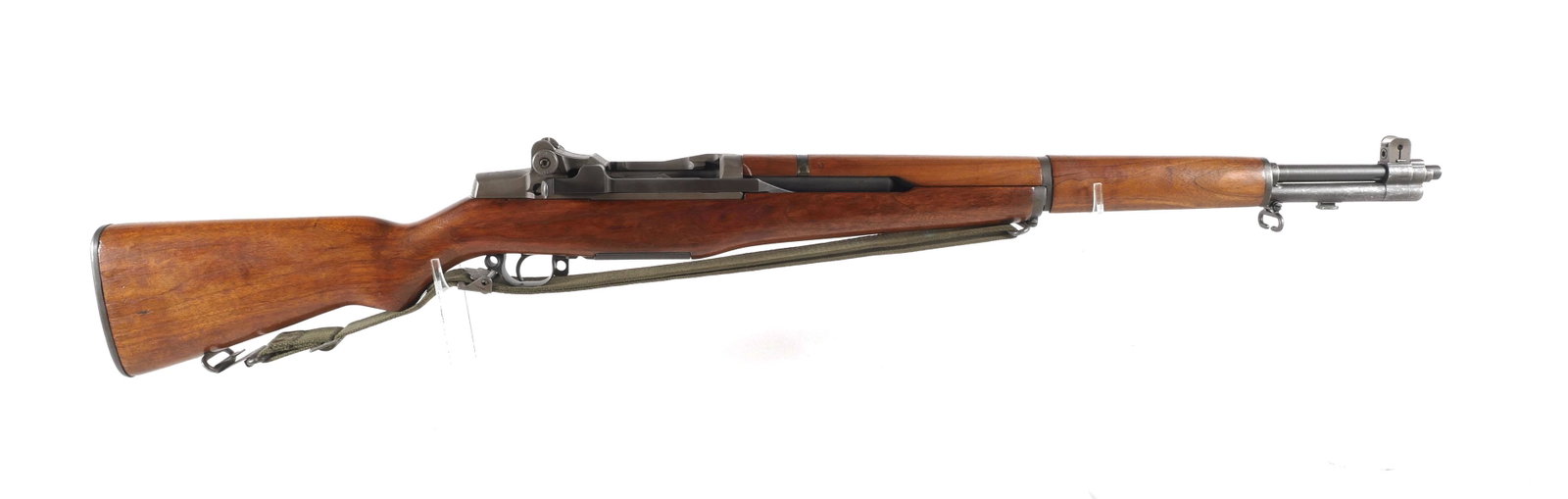 Firearm: SPRINGFIELD M1 Garand .30: WWII era Springfield Armory M1 Garand 30 cal. rifle. Barrel measures approx. 24". Serial # 2869757. Stock is cartouche marked with SA over H, A4, circle P. See photos for more details on condition. Pl