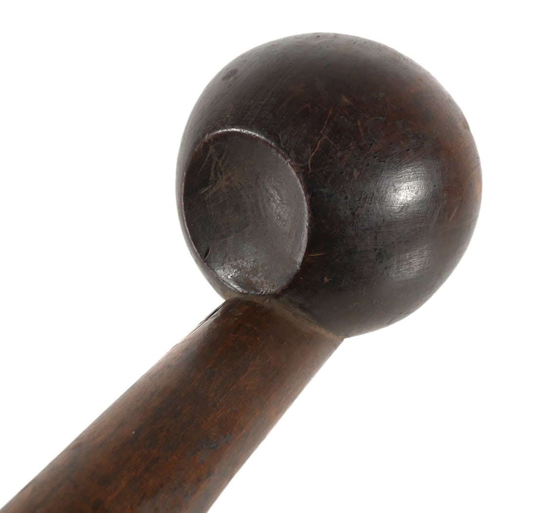 ZULU WARS PERIOD KNOBKERRY CLUB: Zulu East African Niger Congo Central Africa. Approx. 26" with large spherical head and slightly curved tapered haft. This item will need to be shipped by a packing company of your choice. We maintain