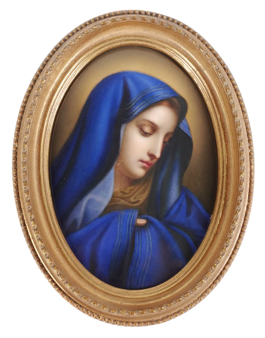 KPM MADONNA DEL DITO, AFT CARLO DOLCI: Signed antique KPM oval plaque hand painted with depiction of the virgin Mary after Carlo Dolci's "Madonna del Dito." measures 7" x 5" in later gilt wood frame. This item can be shipped in-house.