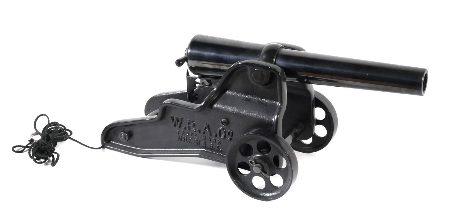 Winchester Signal Cannon Model 98 10 Gauge: Bellmore Johnson Company Winchester breech loading cannon, model 98, 10 gauge. Original crate and two booklets, comes with six Winchester Super X 10 gauge XBP10 blank shots. Cannon approx. 16"L, crate