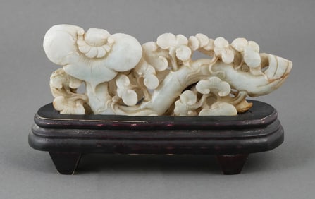 Antique Chinese Carved Jade Sculpture