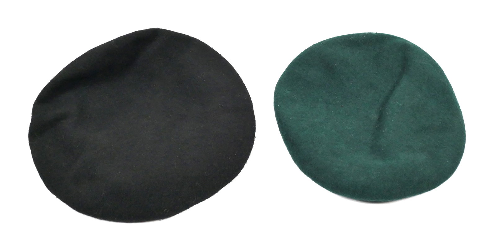 WWII: (2) British Commando Troops Berets: WWII felt British Commando berets. Black Kangol Wear Limited 1944, size 7. Green J. Compton Sons & Webb Ltd 1944, size 7-3/4. This item can be shipped in-house.