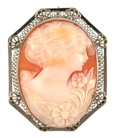 Vintage 14K Gold Shell Cameo Brooch Pendant