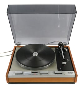 Vintage Thorens TD 125 MK II Turntable