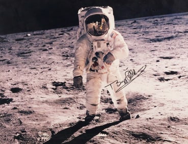 Signed BUZZ ALDRIN Astronaut on the Moon Photo