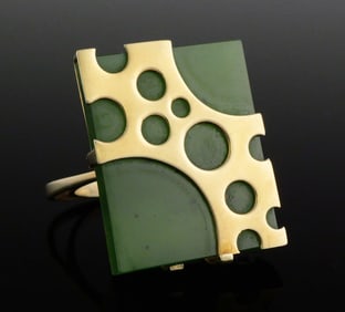 14K Gold Jade Modernist Ring