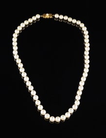 MIKIMOTO Pearl Necklace, 18k Gold Clasp