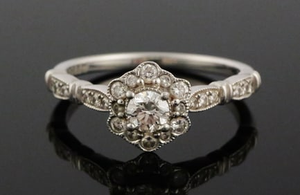 Platinum & Diamond Ladies Ring, Size 7