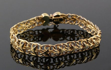 14K Diamond Butterfly Clasp Bracelet