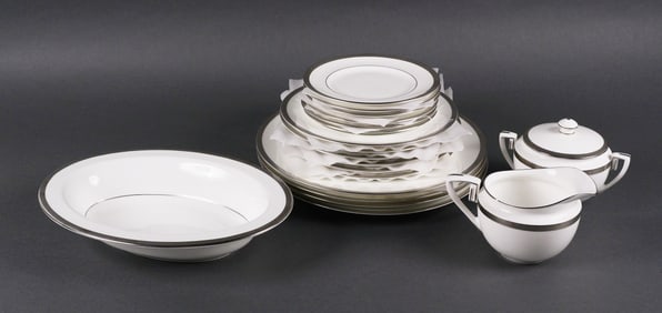 Royal Worcester "Malvern" China, 19 pc