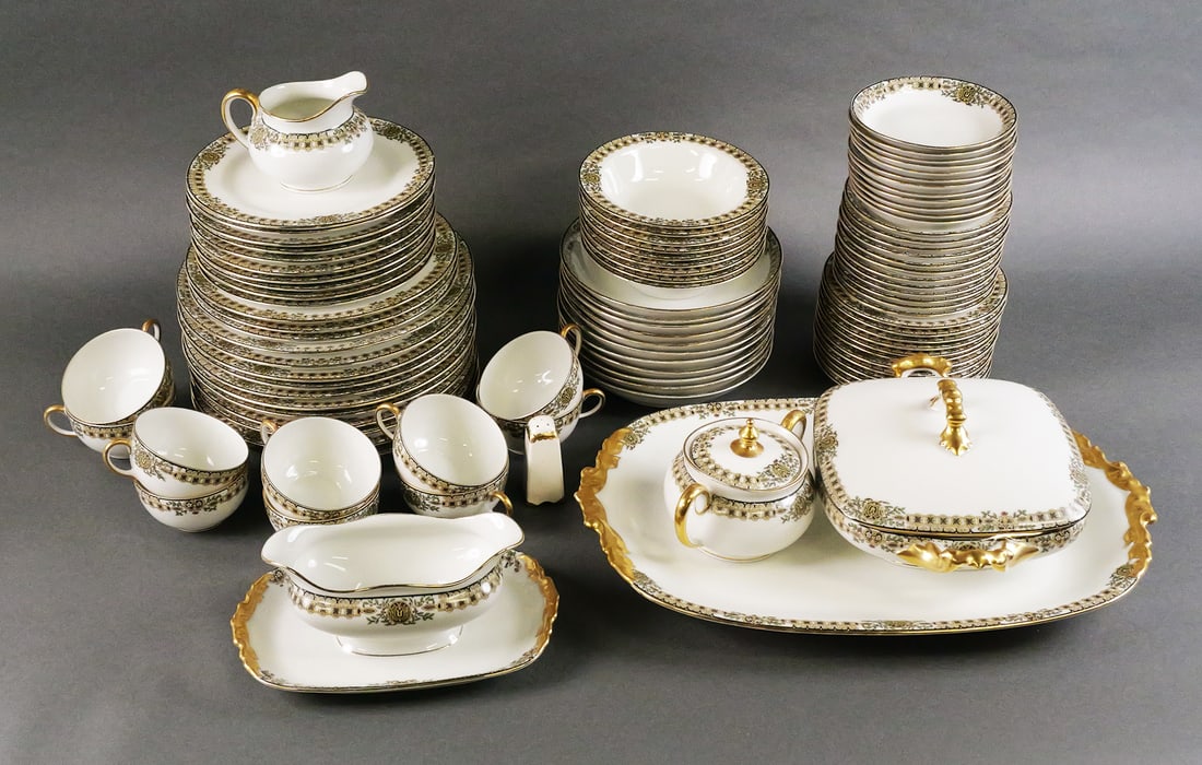 96 Pcs Jean Pouyat Limoges Dinner Service (1 of 2)