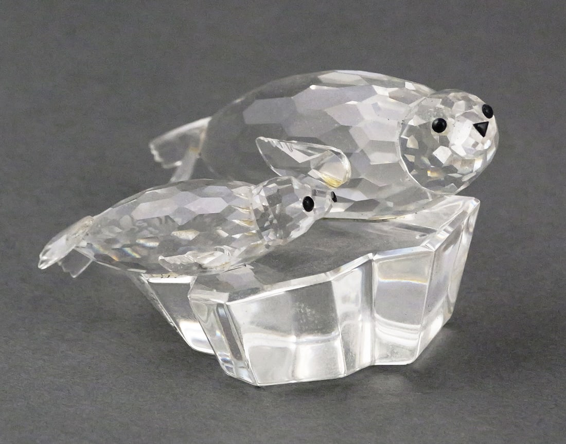 Swarovski SEALS Save Me 1991 (1 of 4)