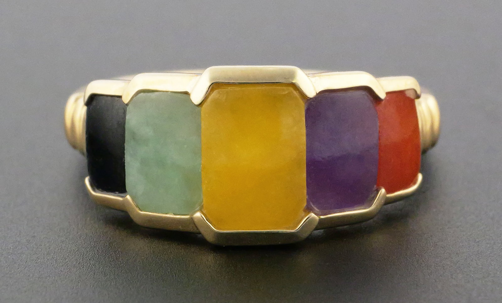 10k Gold Multicolored Jade Ring: Size 7, 3.2 grams. This item can be shipped in-house. Multiple lot combined shipping may require 3rd Party shipping.