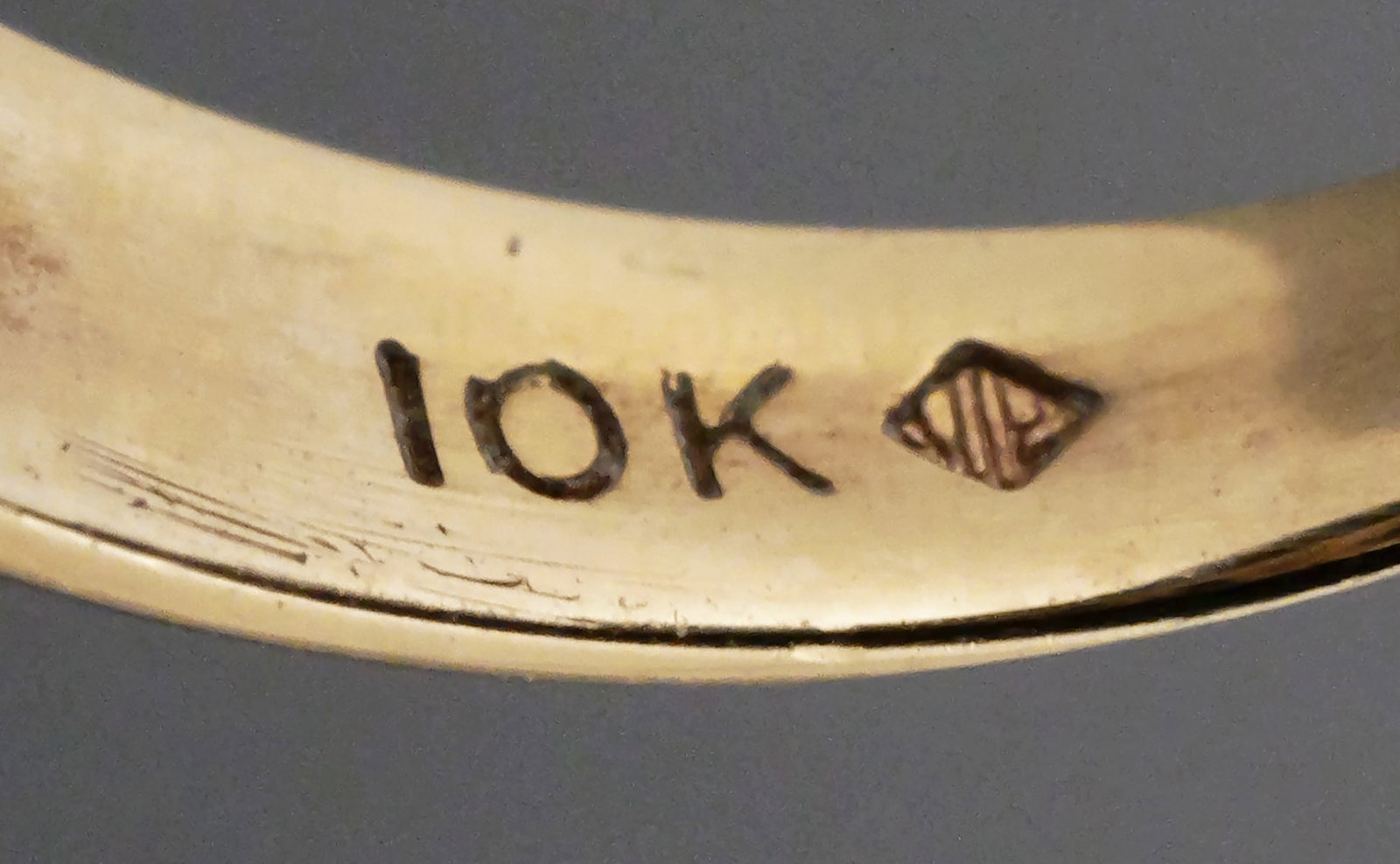 10k Gold Topaz Ring - 4