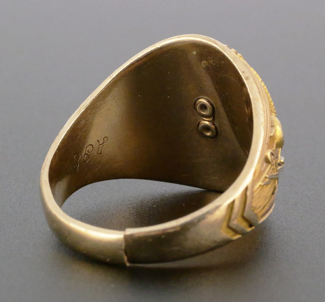 Vintage 10K Class Ring - 4
