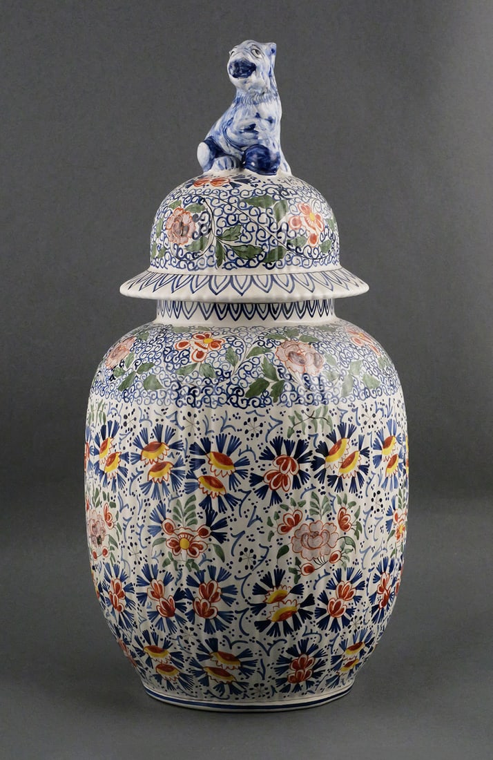Tiffany & Co. Delft Ginger Jar (1 of 3)
