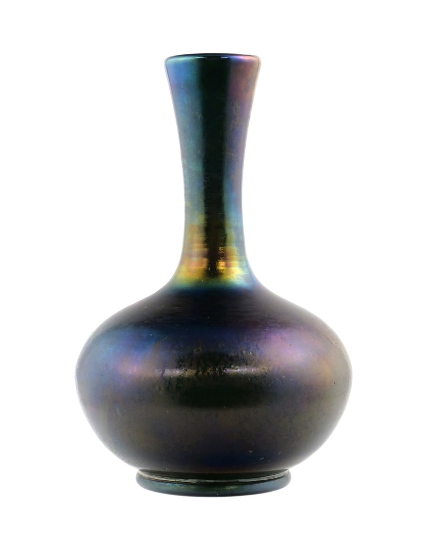 Johann Loetz (LOTZ) Witwe Rubin Matt Iris Vase (1 of 4)