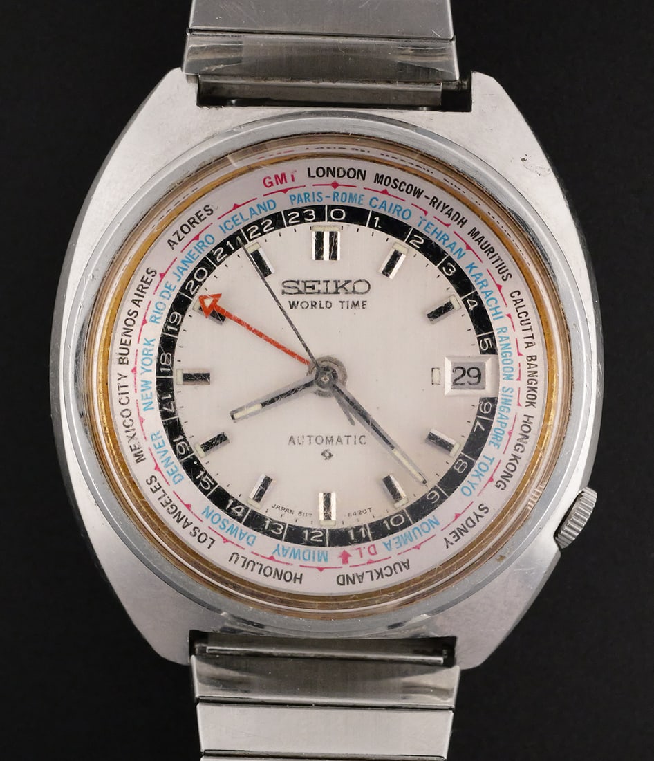 SEIKO WORLD TIME Automatic Watch 1971: Vintage early 1970s Seiko World Time automatic GMT men's wristwatch. Steel 41mm case. Ref. 6117-6409. This item can be shipped in-house. Multiple lot combined shipping may require 3rd Party shipping.