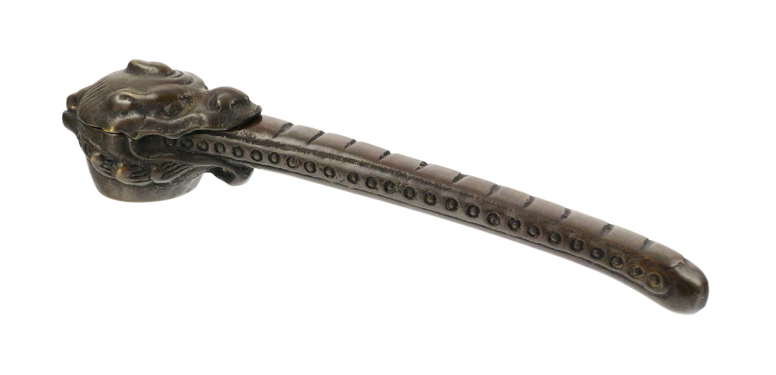 Japanese Bronze Yatate Portable Inkwell: Japanese Bronze Yatate Portable Inkwell and Brush Holder. Measures approx 6-1/2" long. This item can be shipped in-house. Multiple lot combined shipping may require 3rd Party shipping.