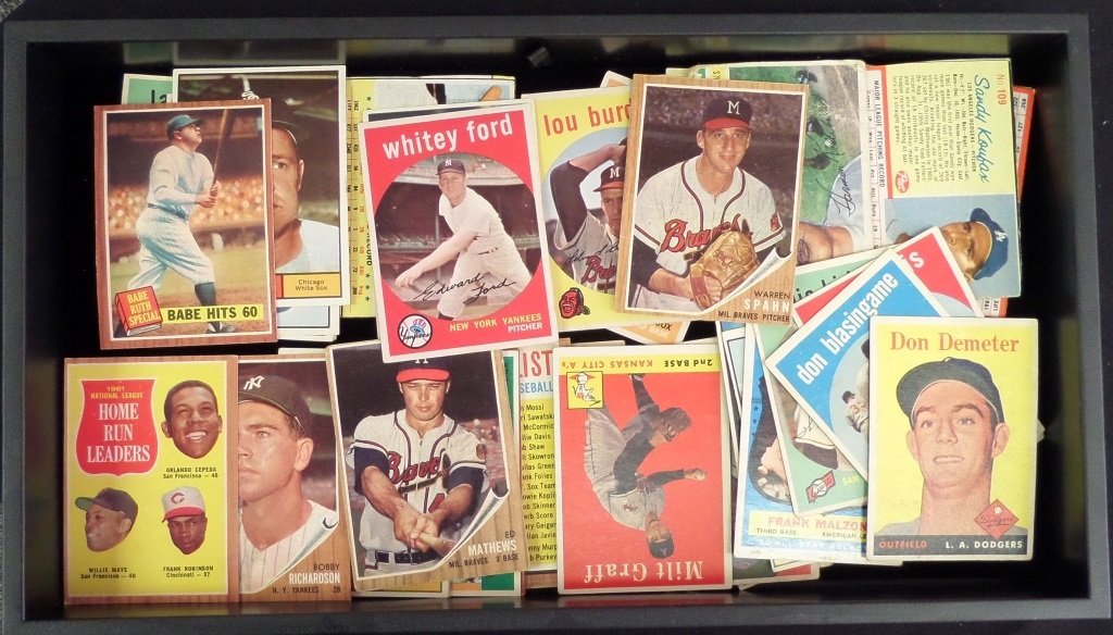 46 Topps baseball cards from 1950's-60's: Incl Sandy Koufax, Whitey Ford, Willie Mays, Warren Spahn, and others