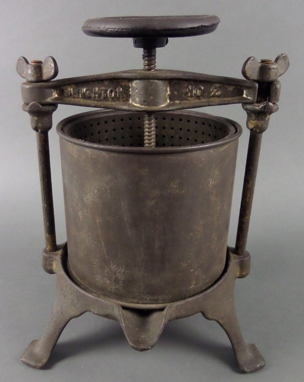 Rare CIDER DUCK PRESS Brighton #2 Cast Iron Primitive: Antique press, about 8-1/2" wide at wingnuts. Not sure if it's a lard press, a cider press or a duck press. Excellent condition, with no damage. Works smoothly.